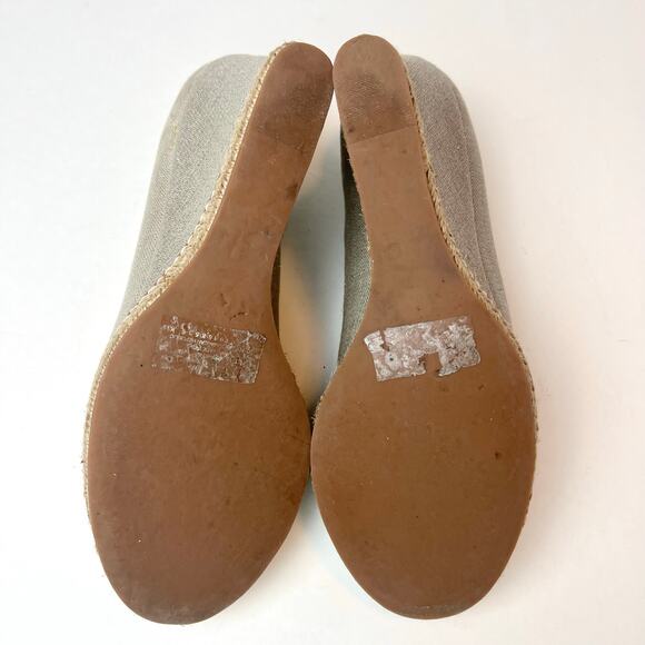 Tory Burch Jackie Espadrille Wedge Peep Toe Pumps in Beige Canvas Size 8.5 - Picture 9 of 10